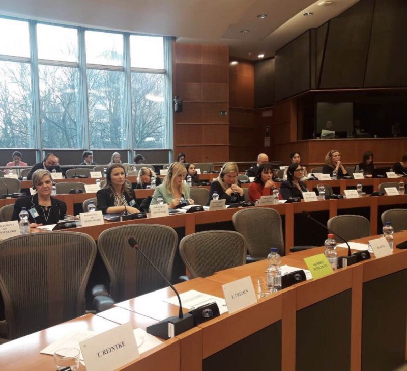 image0020580f43f1b511258b311e8b834cfb23013f345bd7af31fec7a7a65e2e5331a60d7V1