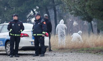 Policija intenzivno radi na rasvjetljavanju događaja, beživotno tijelo nađeno na zemlji ka obali Morače