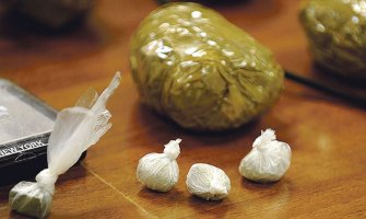 Nikšić: Oduzeti heroin i marihuana, namijenjeni uličnoj prodaji