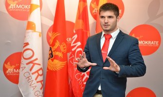 Zenović: Pozivam sve frakcije, struje i krila budvanskog DPS-a da se usprotive Podgorici