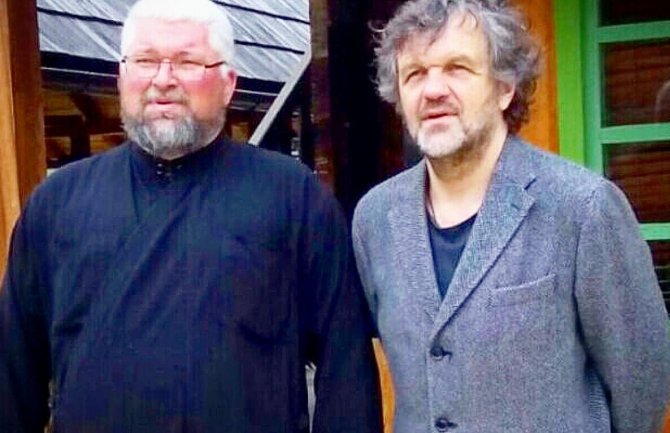 Joanikije dao rok od jednog sata svešteniku Rojeviću da povuče kandidaturu