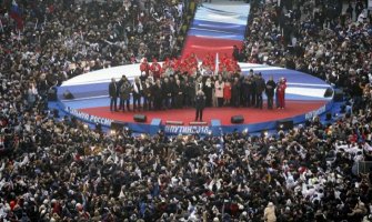 Na Putinovom mitingu u Moskvi 130.000 ljudi