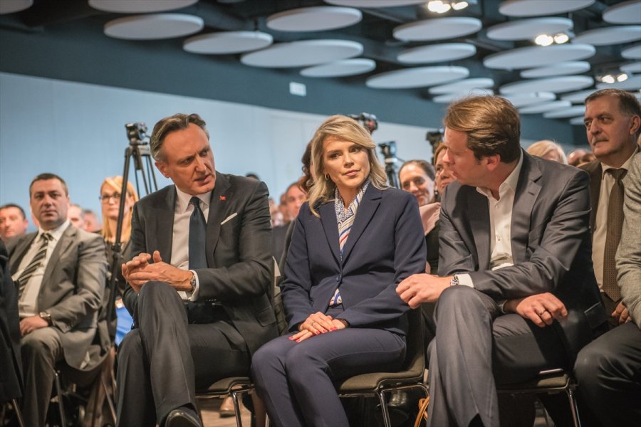 2018030522905709031355456Web