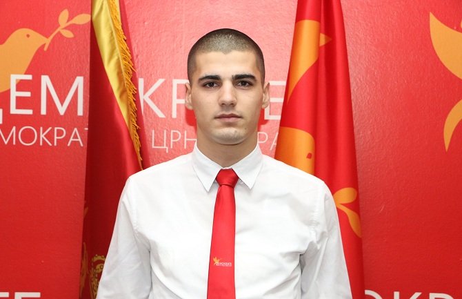 Kljajić DPS-u: Zar ste i pomislili da će neko zaokružiti Marovićevu, Mugošinu, Kuljačinu ili listu Vuke Golubovića?