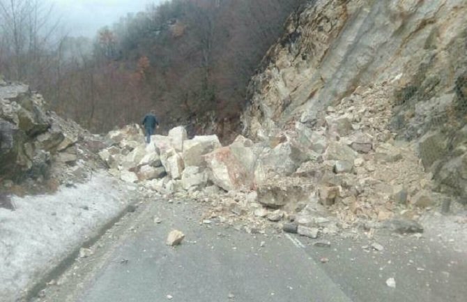 Odron na putu Nikšić - Plužine