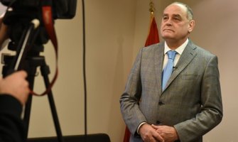 Simović: Mijenjamo skupe kredite povoljnim kreditima
