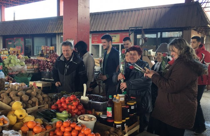 URA Bar na 8. mart ozarila lica sugrađanki