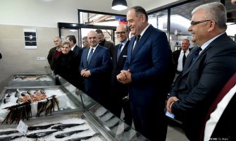 U Ulcinju otvorena prva Riblja pijaca