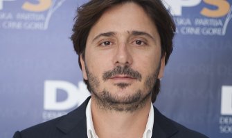 Divanović: Milačić falsifikatima prikupio potpise, kupio autobus i 