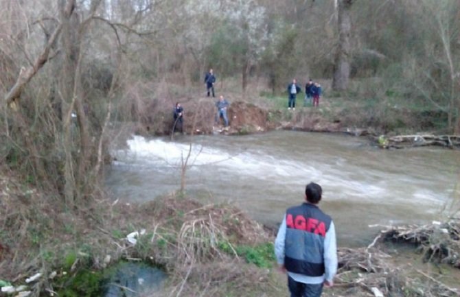 Sedmogodišnji dječak upao u rijeku i nestao