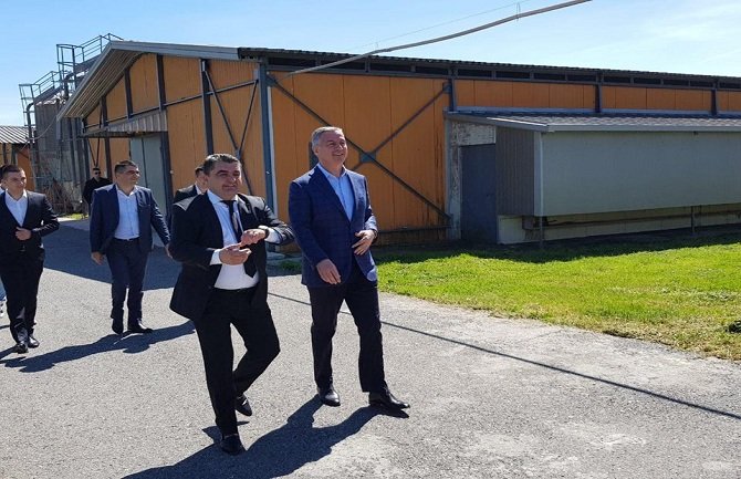 Đukanović u Danilovgradu: Budućnost biznisa je u proizvodnji hrane