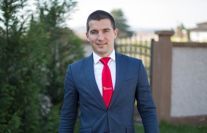 Bečić: Vaskrs nas opominje da naučimo da cijenimo i proslavljamo svaki ljudski život