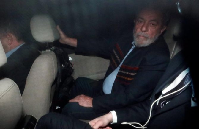 Sklonio se u predgrađu Sao Paola: Bivši predsjednik Brazila odbija da se preda policiji