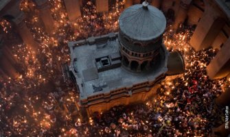 Jerusalim: Hiljade vjernika dočekalo silazak Blagodatnog ognja