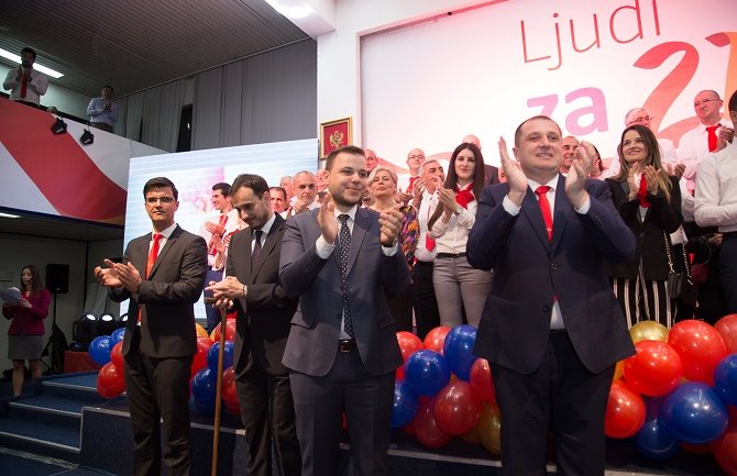 Čađenović: Podgorice, 28. maja će ti svanuti najljepša majska zora 