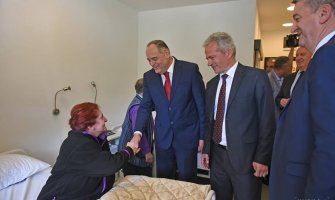 Simović otvorio Dom za stare u Pljevljima: Samo društvo koje brine o starima ima perspektivu