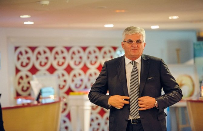 Radulović: Rusi će dolaziti u Crnu Goru dok god budu imali para