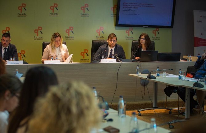 Crveni krst Crne Gore pružio podršku za oko šest hiljada starih osoba