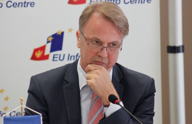 EU pomaže profesionalizaciju medija: Za šest projekata izdvojeno preko 700.000 eura