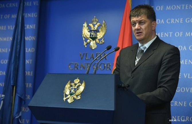 Obezbijediti što kvalitetniju i sveobuhvatnu saradnju sa dijasporom