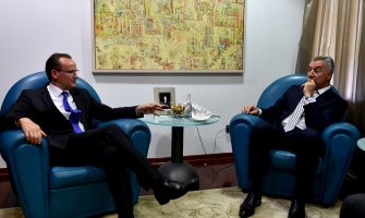 Kirhbaum  odao priznanje Đukanoviću za lični doprinos strateškom kursu Crne Gore