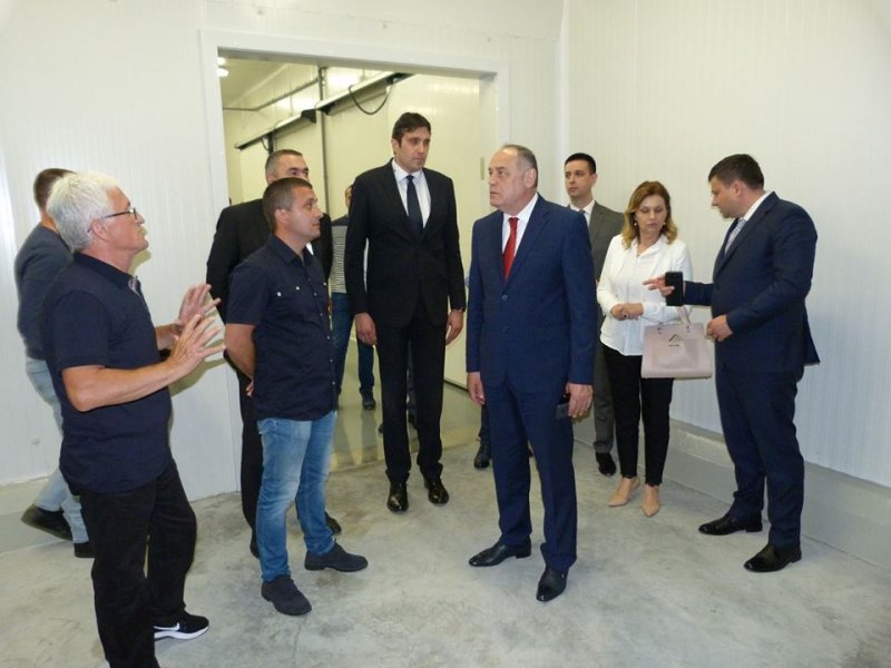 3225732516515487648993018176826151931478016n