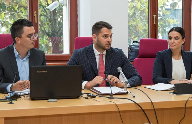 Preduzeća i nevladine organizacije da apliciraju za državnu pomoć