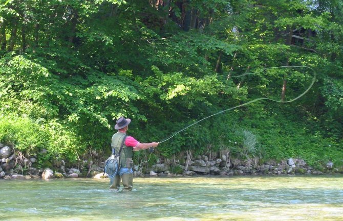 MUP: Dogovorena saradnja u vidu pružanja pomoći Fly fishing klubu 