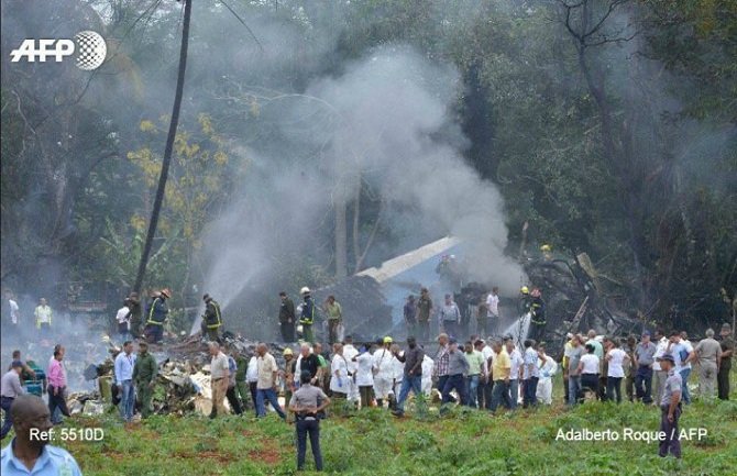 Nedugo nakon polijetanja pao putnički avion, ima preživjelih (VIDEO)