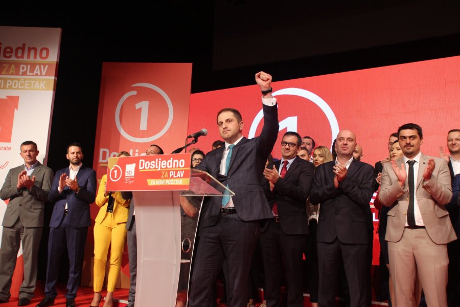 20180522122106000iOS