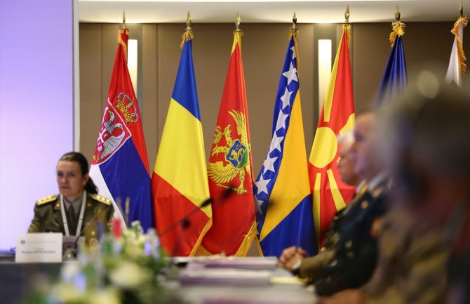 Vulin: Mir je ono najvažnije što možemo da ponudimo našoj djeci 