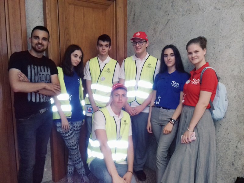 NovakEnaNemanjaNikolaIrenaMihailaSpasojeslikasavolonterimaposebnobihvaszamoliladaovuslikuobjavite