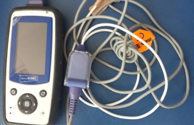 Centar za neonatologiju dobio pulsni oksimetar