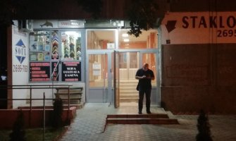 Uletio im u stan zbog dječje svađe i upucao supružnike