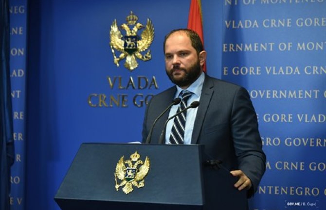 Ukupna javna potrošnja prošle godine 2 milijarde i 12,5 miliona eura