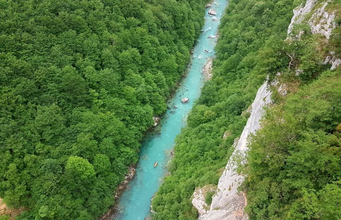 Danas pretežno sunčano i toplo, do 34 stepena