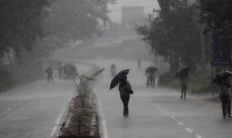 Oluja u Indiji: Namjanje 10 ljudi poginulo od udara groma