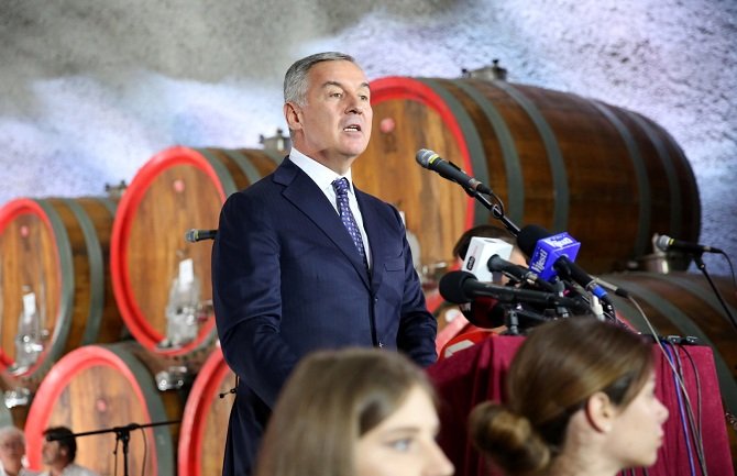 Đukanović: Crnu Goru pretvoriti u centar regionalnog biznisa