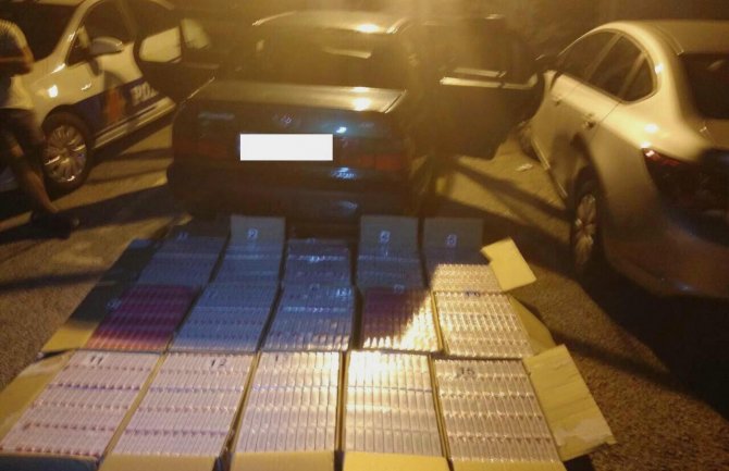 Bar: Pronađeno oko 800 šteka cigareta bez akciznih markica, uhapšena jedna osoba