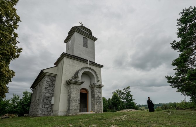 Hram svetih apostola Petra i Pavla u Cazinu obnavlja i čuva muslimanska porodica