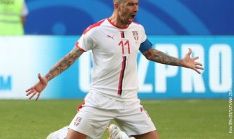 Kolarov za  gol kao nagradu dobio „ladu“ (Foto)