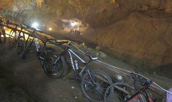 Tajland: 12 dječaka i trener nestali u pećini