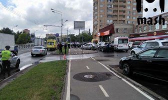 Pijani muškarac držao taoce u supermarketu(VIDEO)