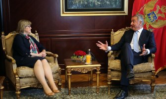 Dijalog u interesu napretka zemlje