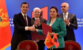 NATO snage nesmetano prelaze državne granice CG i Albanije