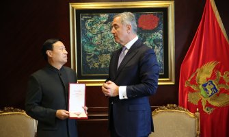 Odlikovanja za ambasadore Kine i Mađarske