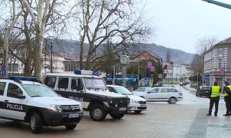 Bihać: Porodila se pa bebu zamotala u plastičnu foliju i zakopala 