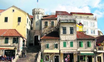 SD osudile održavanje parastosa, pozvale vlast u Herceg Novom da se oglasi