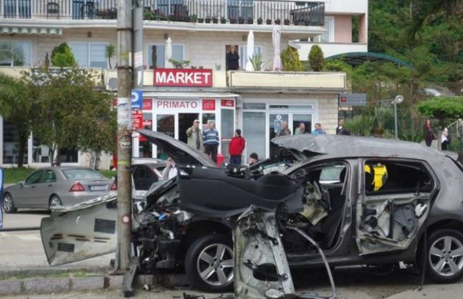 Eksplozivna naprava ispod Roganovićevog automobila postavljena  dok je bio u Nikšiću