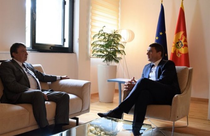 Bugarska će nastaviti da snažno podržava evropski put Crne Gore